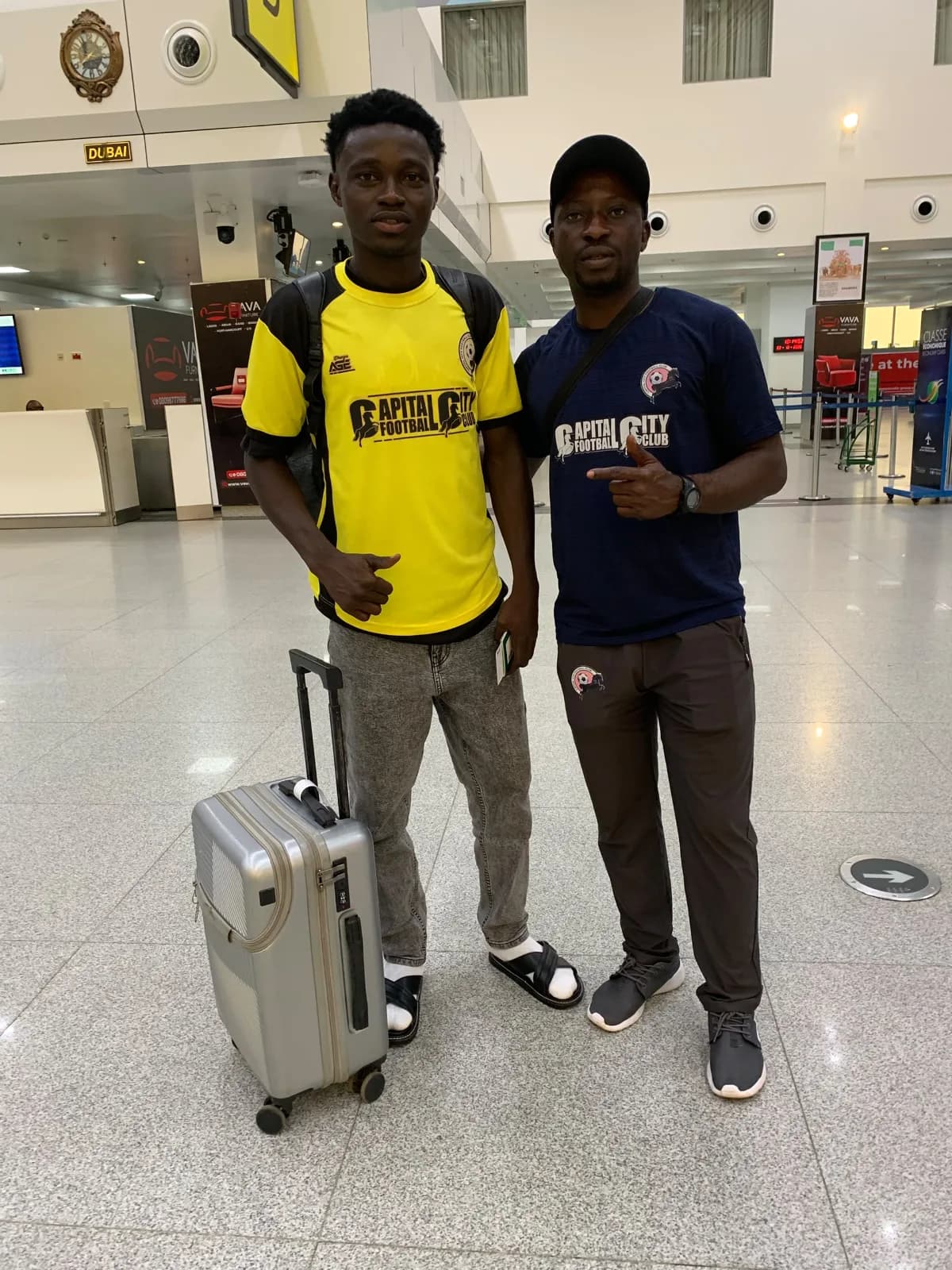 Shamsudeen Zubairu with head coach Anas Muhammad